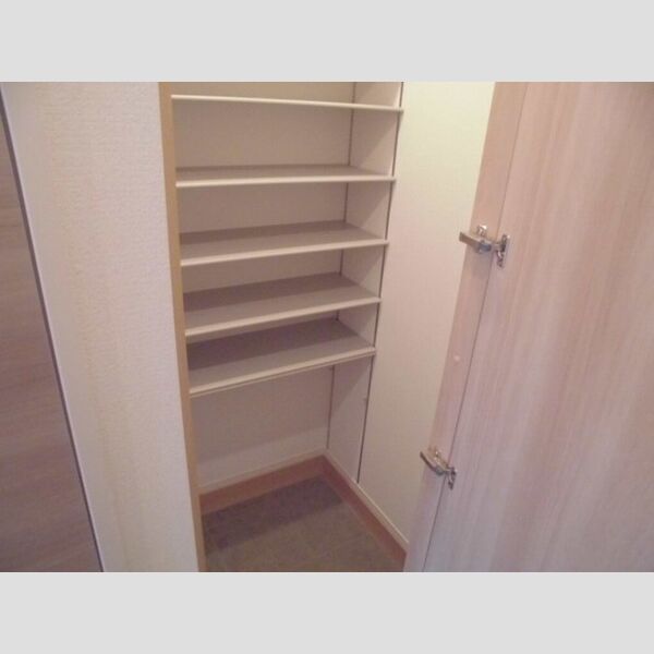 Canon 桜 シューズクローク