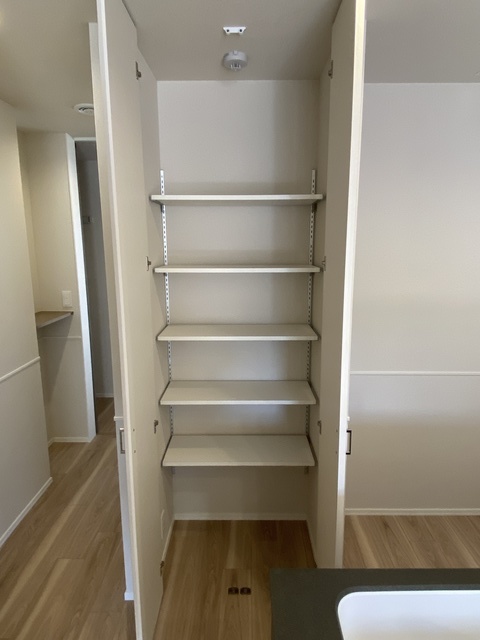 avenir K205号室 収納