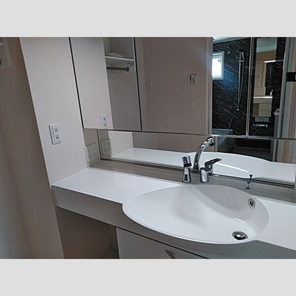 プラシード 洗面