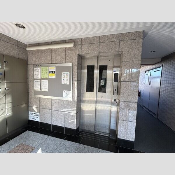 グレースコート法典101号室 エレベーター