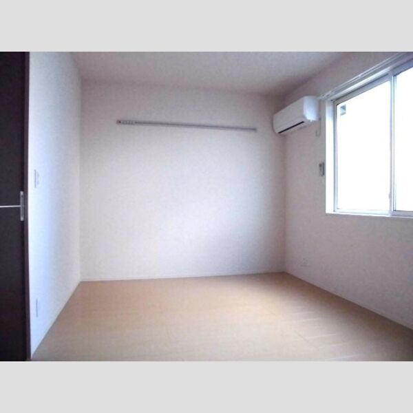 サンティエ101号室 北側洋室