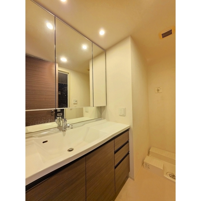 ザ・パークハウス横浜新子安ガーデン126号室 2026年4月撮影