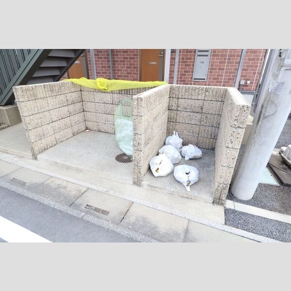 サニーフラット ゴミ置き場