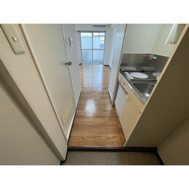 アムス堀ノ内Ａ棟0503号室 玄関