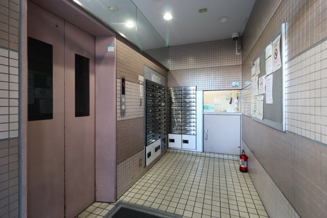 ヴェルデール駒沢704号室 エントランス