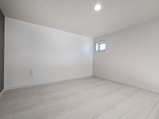 エイチワイコネクト東大泉0202号室 リビング