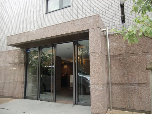 ルーブル江古田伍番館2階 エントランス