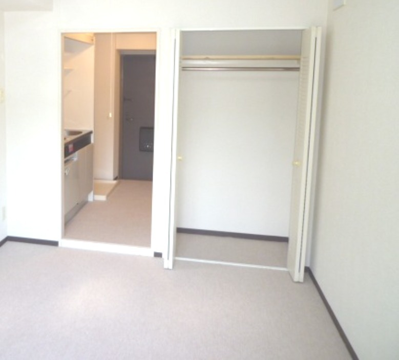 ライオンズマンション中央林間第102階 クローゼットございます◎