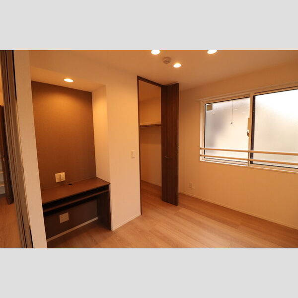 べナード武蔵浦和201号室 ワークスペース