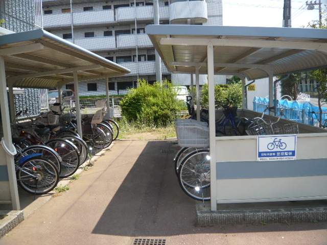 カサベルデ立野0202号室 エントランス