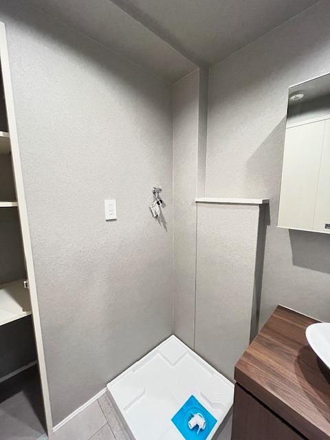 レジディア根岸3階 洗濯機置場