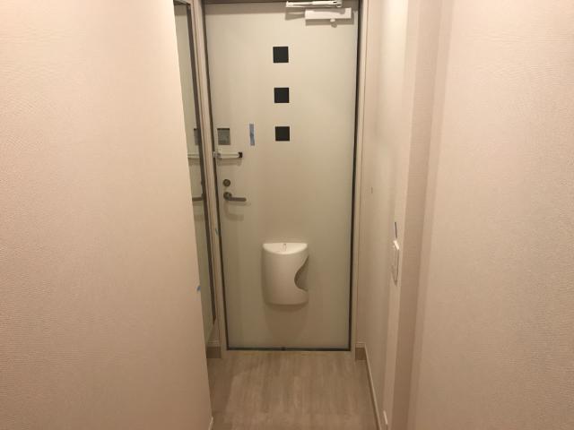 ガーデンロッジ 玄関