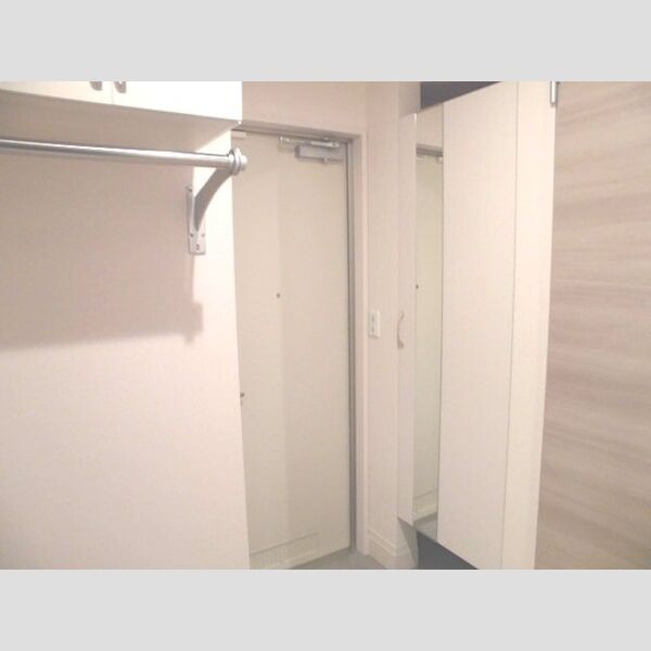 メゾン フォンティーヌ 内玄関