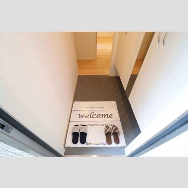 アゼリア松戸205号室 玄関