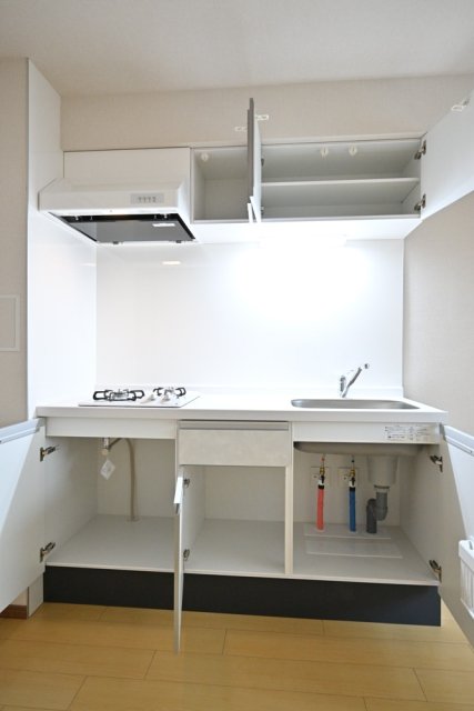 ＣＥＮＴＲＡＬ　ＧＡＲＤＥＮ　ＲＥＳＩＤＥＮＣＥ　ＴＯＫＹＯ1階 キッチン
