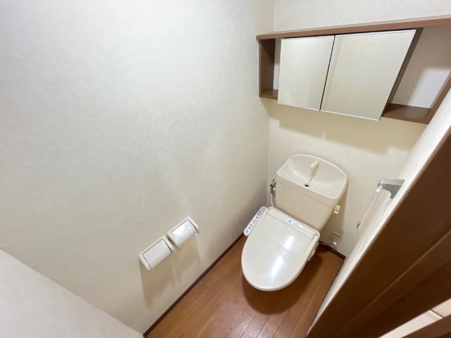 モデルナ シャワー付トイレ