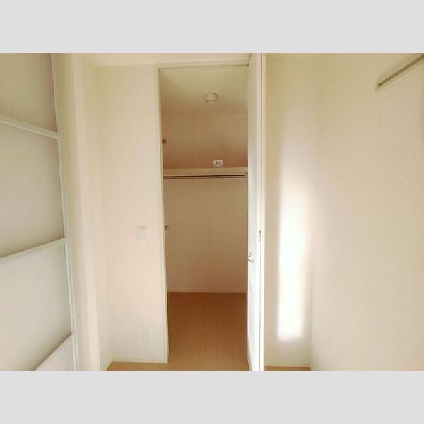 インペリアル野田　Ⅵ ウォークインクローゼット