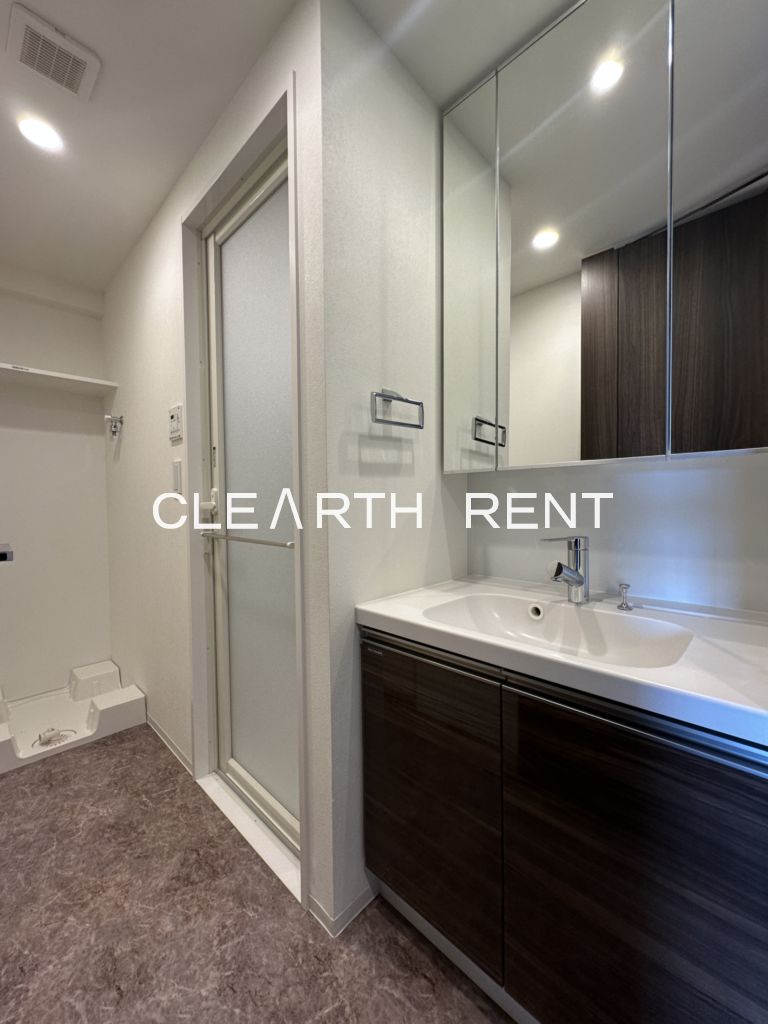 プラシア蒲田 ＴＨＥ ＧＲＡＮＤ ＲＥＳＩＤＥＮＣＥ6階 人気設備の独立洗面台