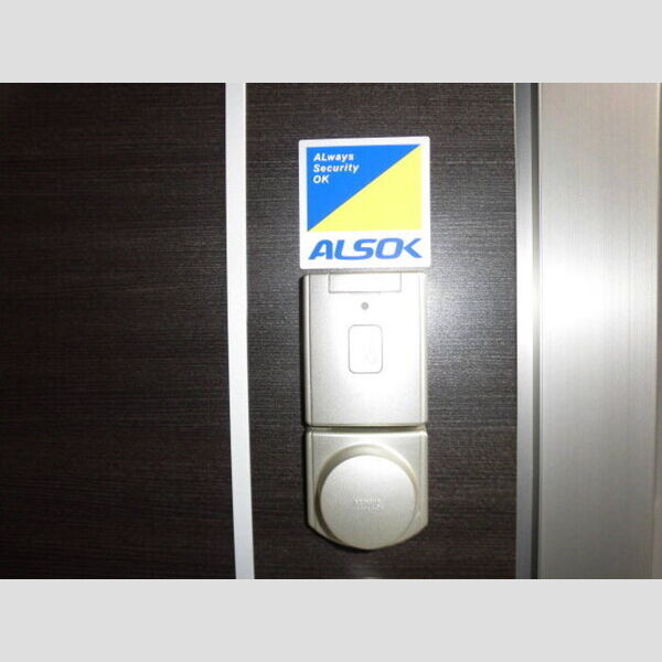 タウンコート　B 玄関