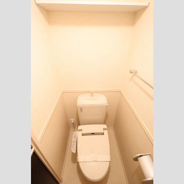 ドルチェ・アンナ　B 温水洗浄暖房便座