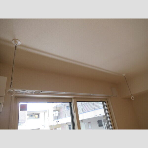 Arcobaleno105号室 室内物干し