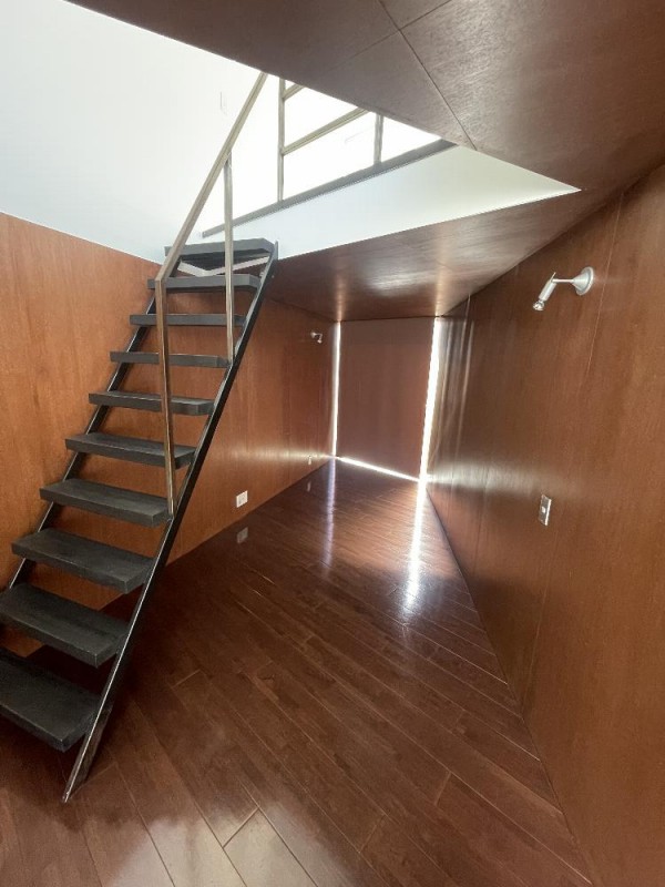 サクラノキテラス中目黒1階 玄関