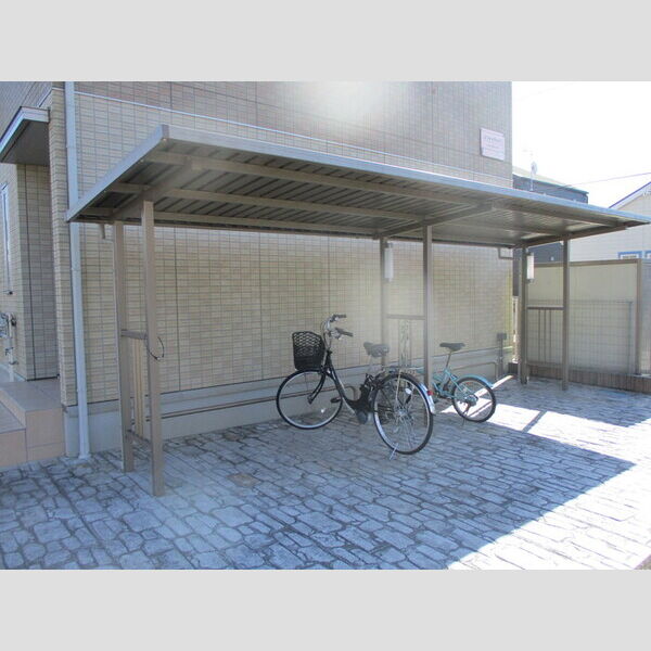 コンフォートブルック　C棟 駐輪場