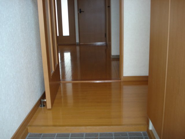 クレストール蘇我 玄関
