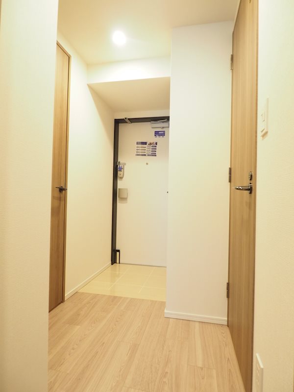 レジディア中目黒Ⅲ10階 内廊下