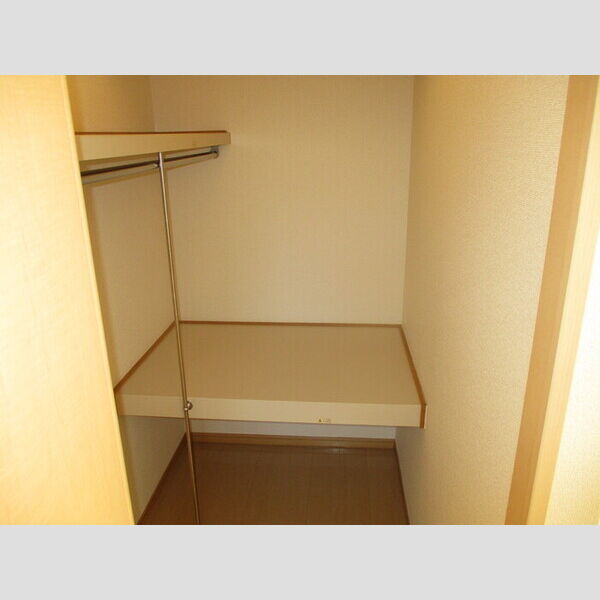 サフィール　A・BB102号室 ウォークインクローゼット