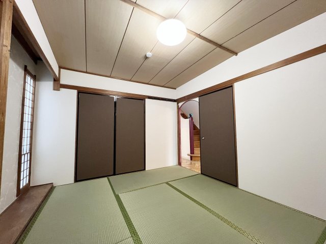 成田市モダンスタイルデザイナーズリノベ戸建 1階6帖和室