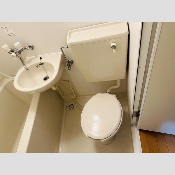 キャトルメゾン野方103号室 同建物別部屋の参考画像