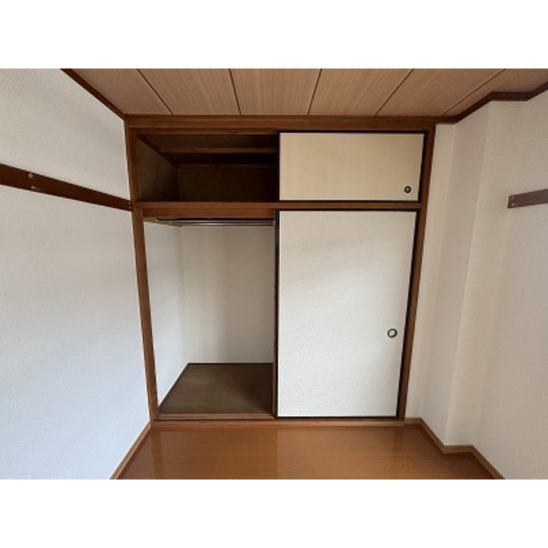 ロンド小松川2階 収納
