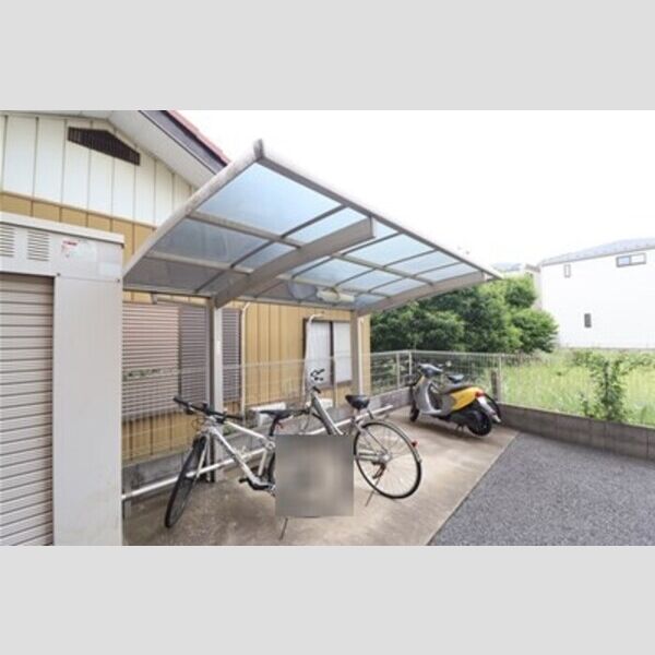 カトルセゾン　B205号室 駐輪場