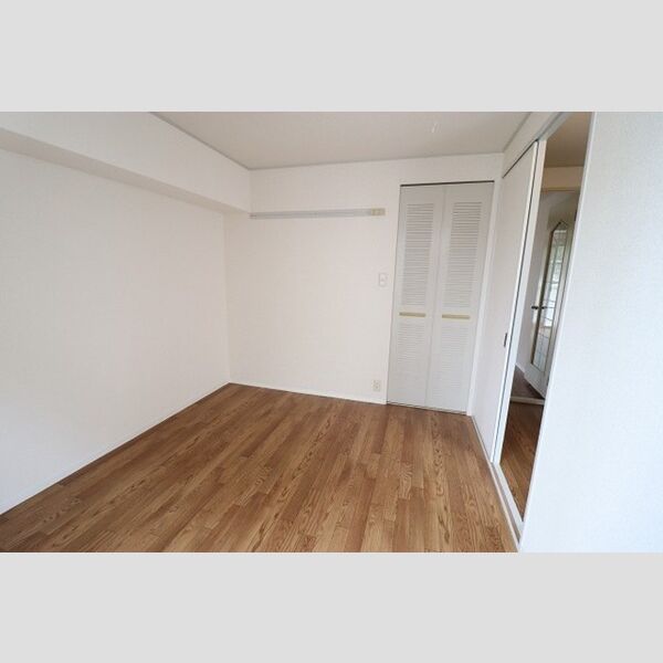 グランディール101号室 洋室　4.5帖