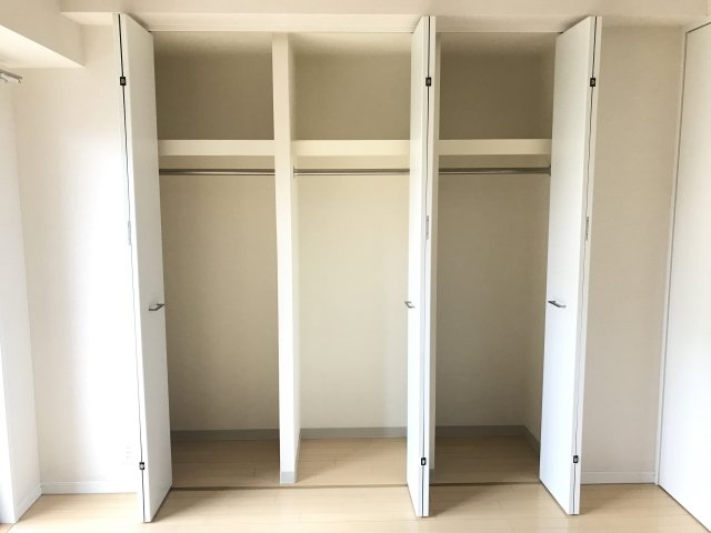 イーリスコート桜上水1階 クローゼット