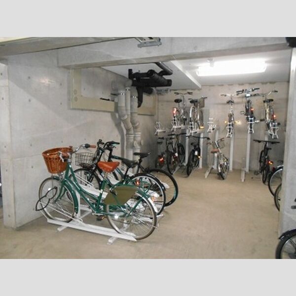 カスタリア目黒長者丸 駐輪場