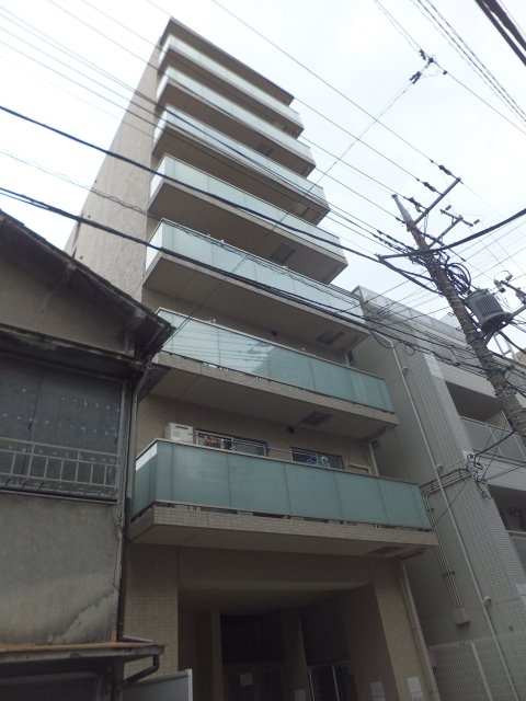 プレール・ドゥーク西新宿五丁目8階 外観