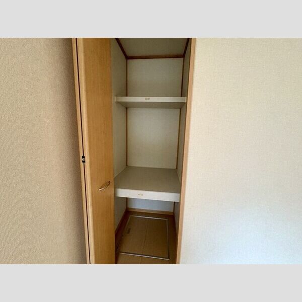 リヴェール津田沼 物入