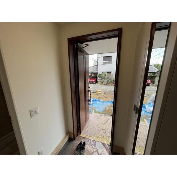 フォレストガーデン稲毛A号室 玄関