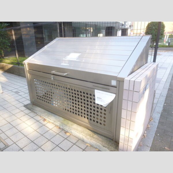 ラ・ファウンテン 入居者様専用ゴミストッカー