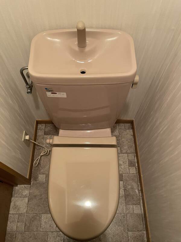 カトルセゾン1階 トイレ