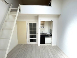 オーガスタハイツ103号室 ※写真は別室です