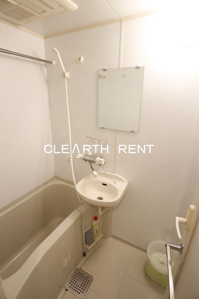 パレステュディオ九段＜北の丸＞ 雨の日も安心の浴室乾燥機能付き