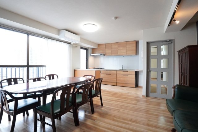 クリエート三田 リビング