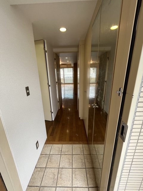 東急ドエル・キルト三軒茶屋5階 同建物別部屋の参考画像