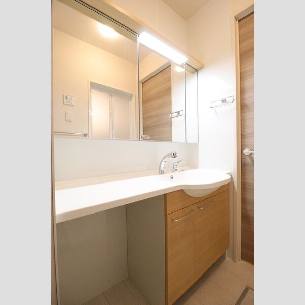 ボア・ボヌール 洗髪洗面化粧台