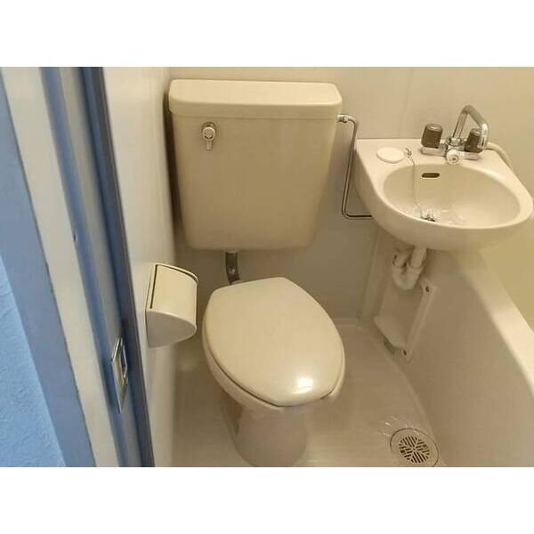 ベルトピア日吉Ⅱ0215号室 トイレ