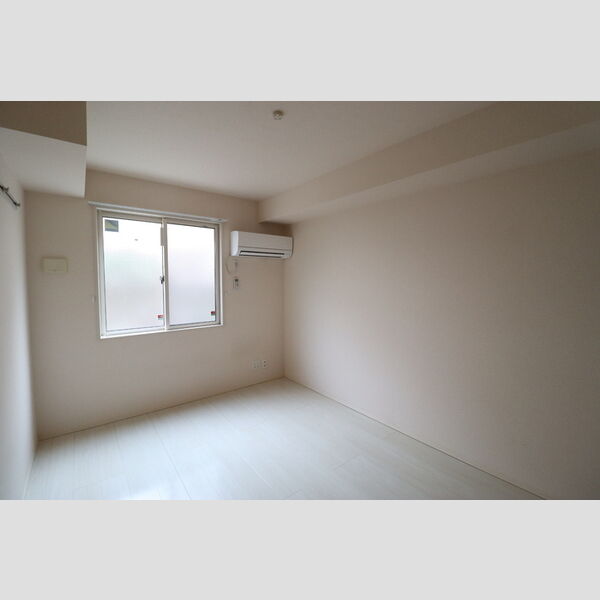 アムール103号室 洋室