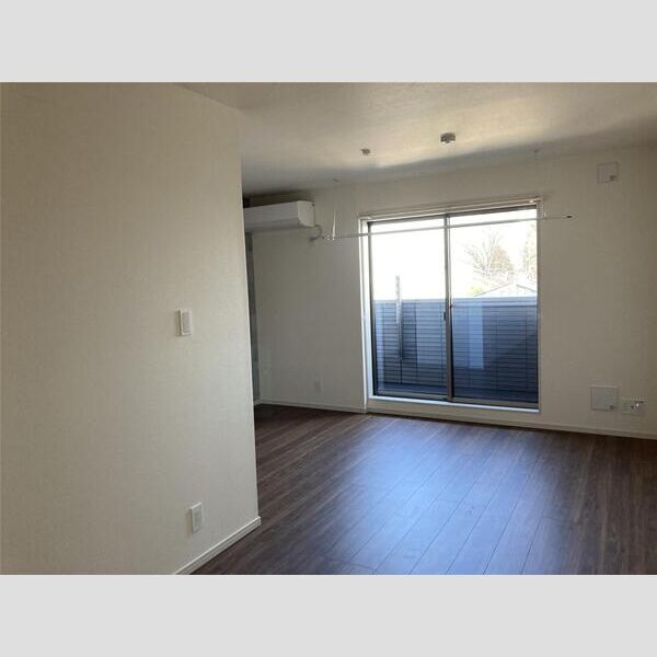 リーブルファイン成城学園前 リビング